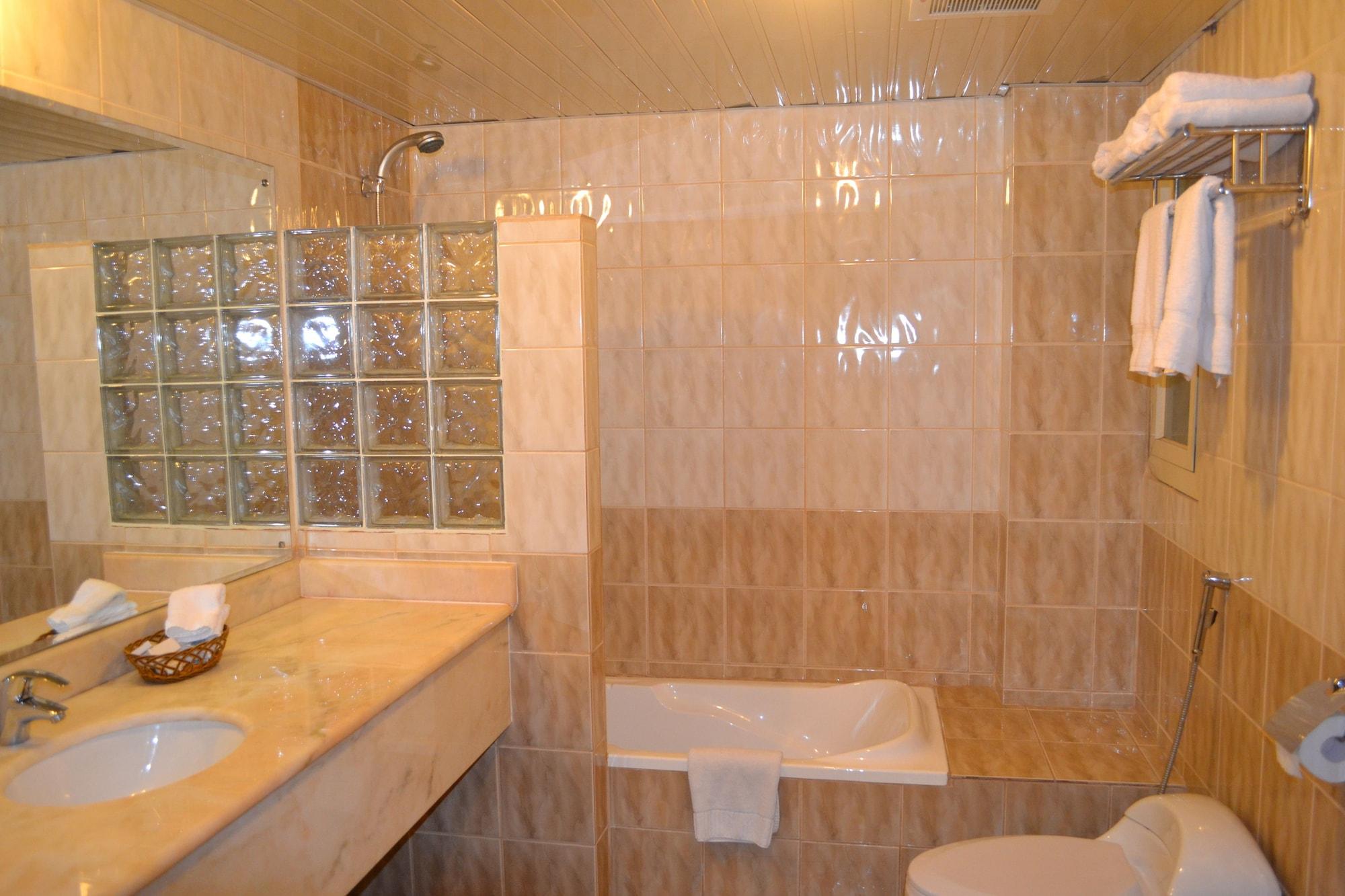 Bilqase Throne Hotel Dammam Eksteriør bilde